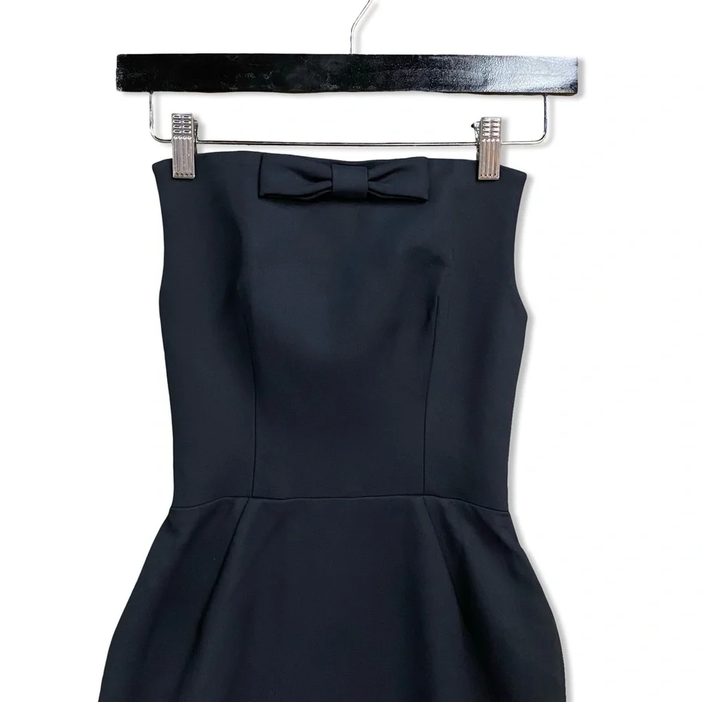 HELSA The S Curve Dress Bow Black
Strapless structured midi Revolve NWT XXS - Picture 8 of 14